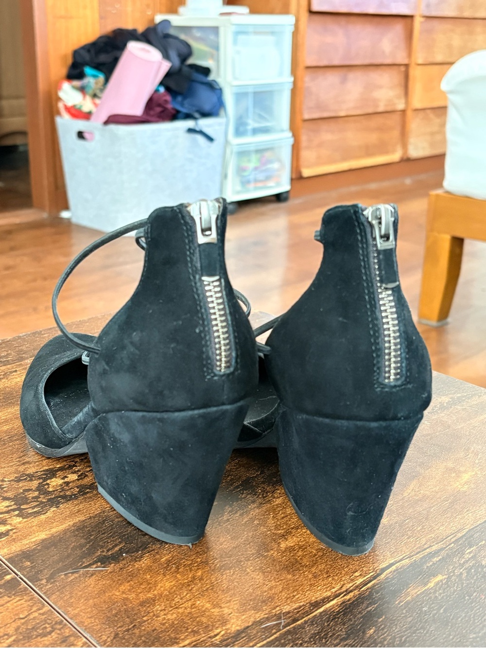 Eileen Fisher Black Suede Lace-Up Block Heel Pumps size 8.5 women’s - Picture 3 of 6